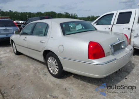 2004 Lincoln Town Car Ultimate из США, поврежденный, VIN 1LNHM83W64Y683461